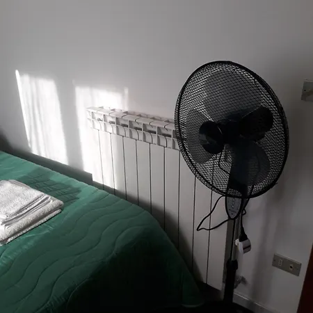 Doroteafarm, Dove Saltiamo Sull'amore E I Sogni Feriehus Scalea